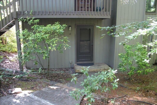 Building Photo - 7554 SW Barnes Rd