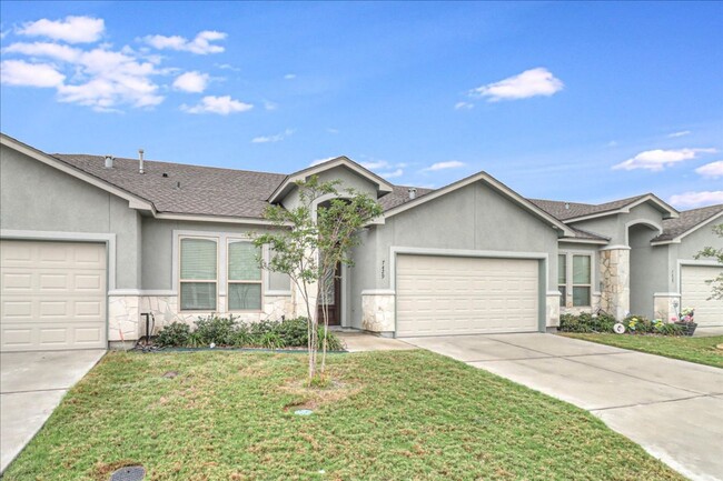 Building Photo - 7429 Castille Court - 3/bedroom 2/bathroom...