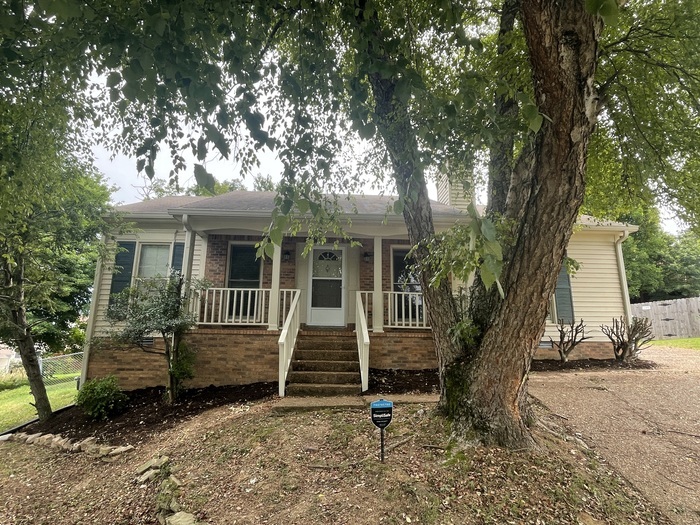 Primary Photo - South Nashville off Nolensville Rd close t...