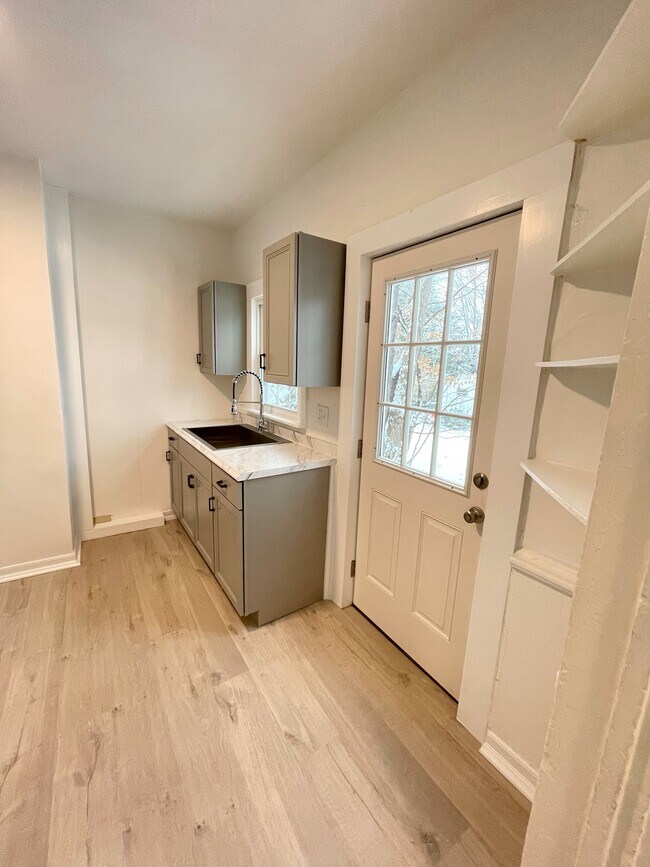 34 Pine St Unit 1, Oneonta, NY 13820 Apartments in Oneonta, NY