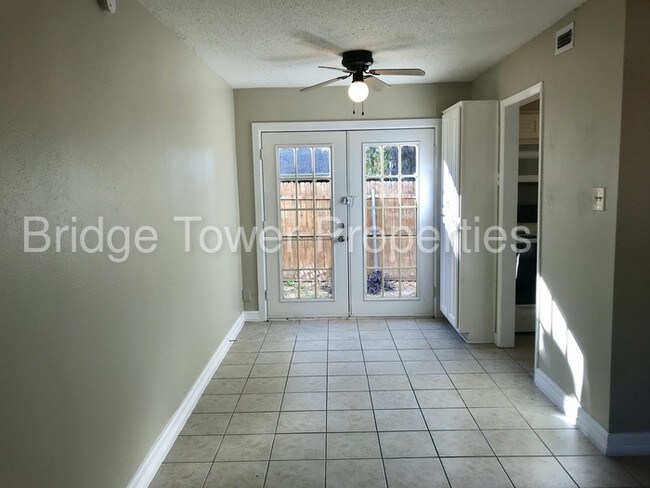 Building Photo - 212 Austin St, Grapevine