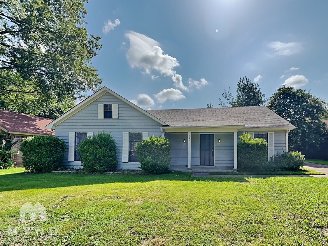 Primary Photo - 3984 Lacewood Dr
