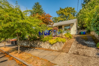 Building Photo - 54 SE 74th Ave