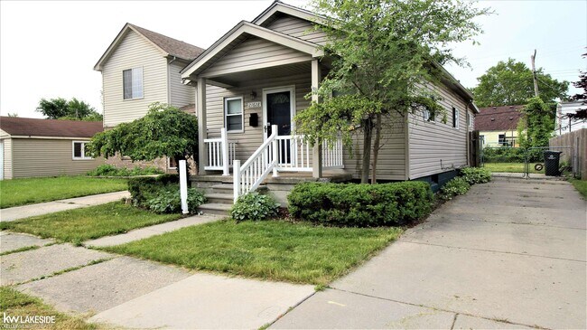 Foto del edificio - 21628 Rosedale St