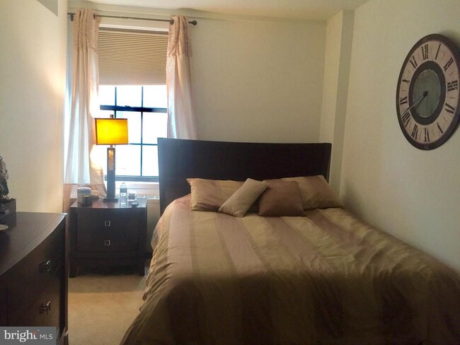 Foto del edificio - 219-29 S 18th St