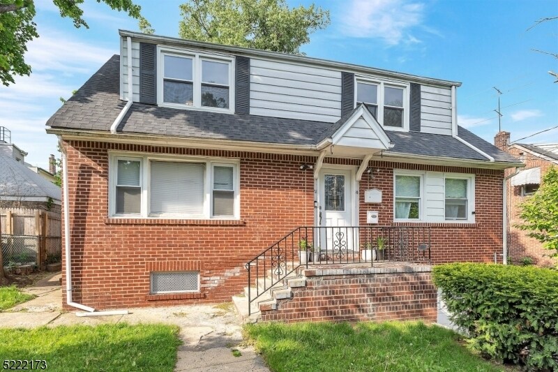 72 Elmwood Ave Unit 2, Irvington, NJ 07111 Room for Rent in Irvington
