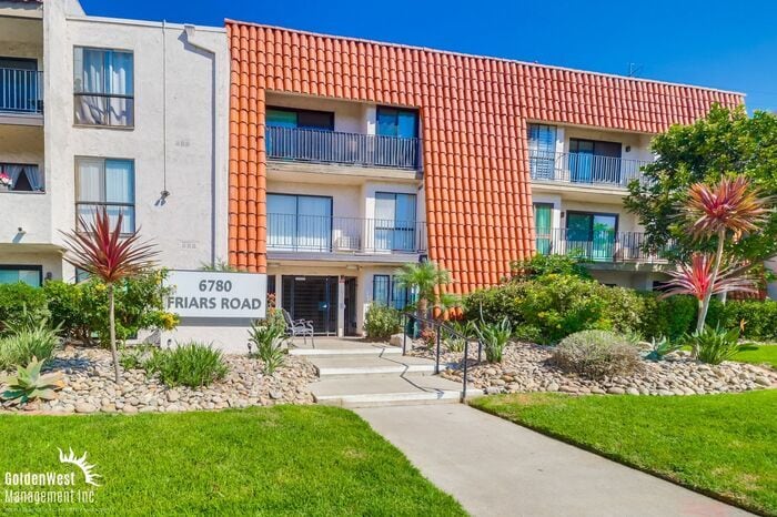 Primary Photo - Bright and Spacious 2Bdm, 2Ba Condo in the...