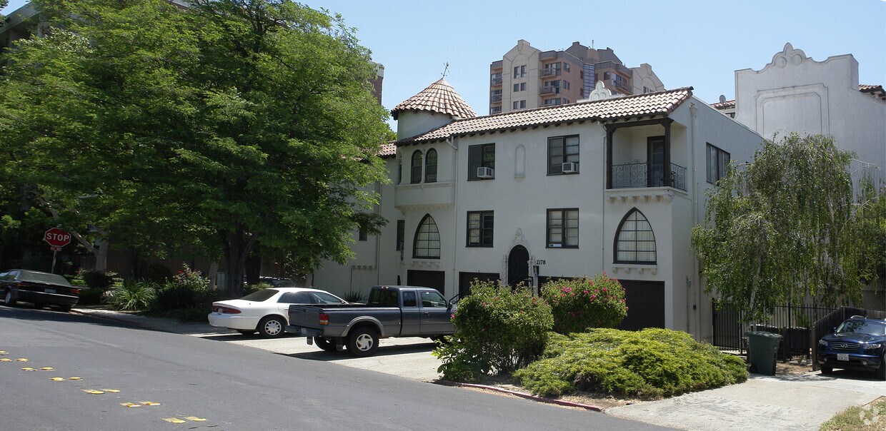 Foto del edificio - 2178 Pacheco St