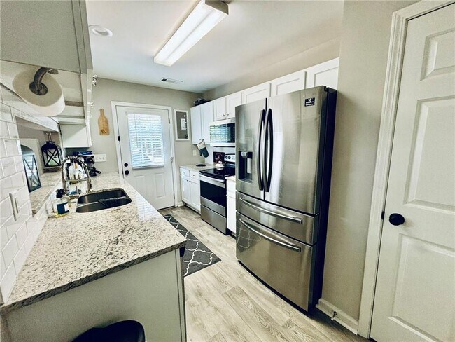 Building Photo - 3151 Genesis Way