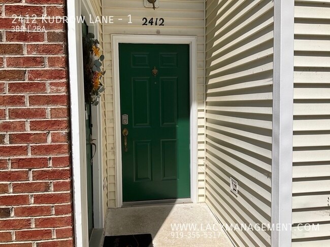 Photo - 2412 Kudrow Ln Townhome