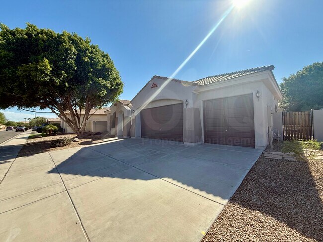Building Photo - 3630 S Velero St