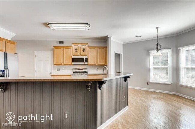 Foto del edificio - 4 br, 2.5 bath House - 308 Maple Grove Ct