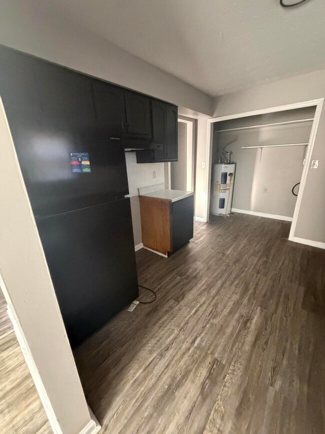 Building Photo - 301 Rebel Rd