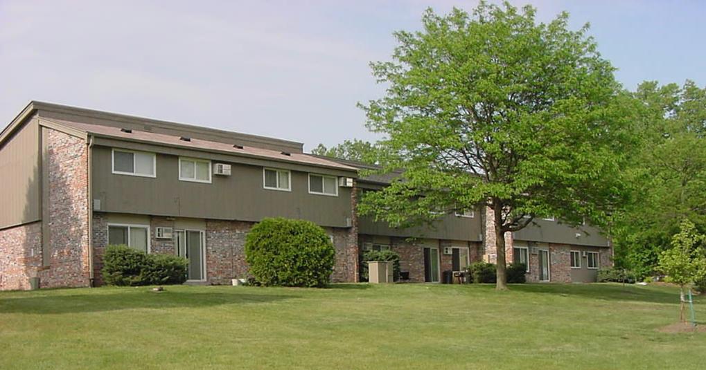 Foto principal - Cedar Crest Apartments