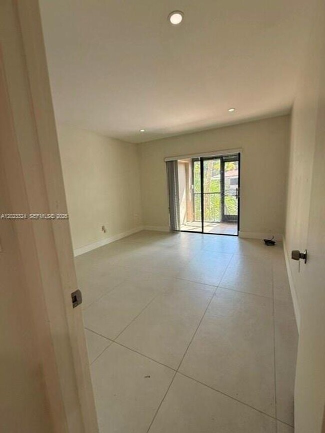 Foto del edificio - 8304 Dundee Terrace