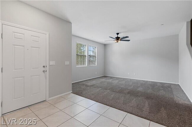 Foto del edificio - 479 Filaree Pl