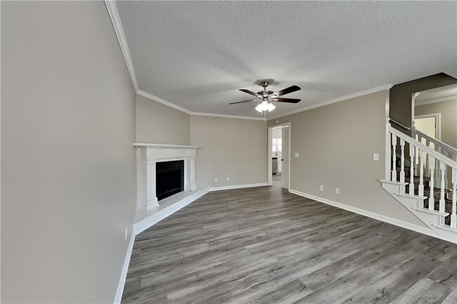 Building Photo - 308 Golden Ct