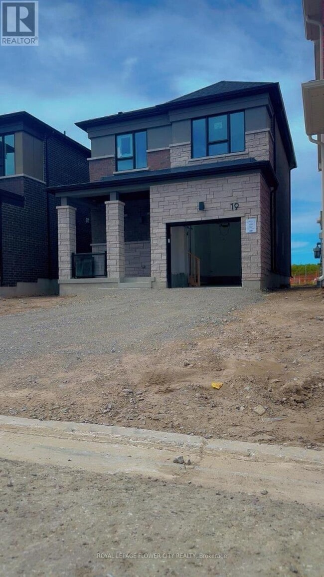 Building Photo - 19 Foxley Hts