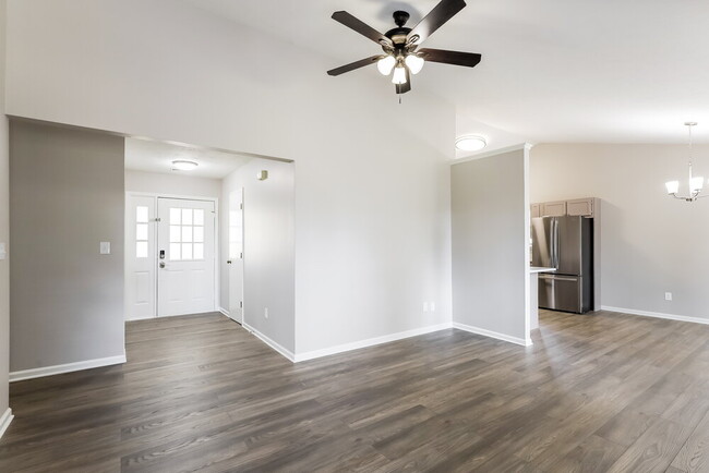 Building Photo - 329 Bear Story Blvd