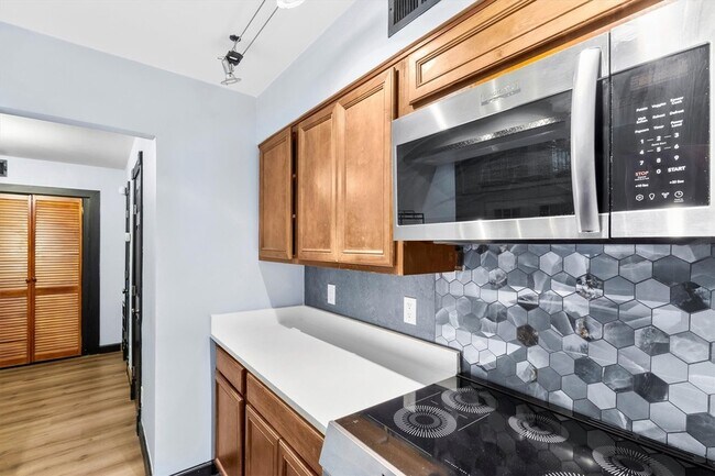 Foto del edificio - 3103 Wycliff Ave
