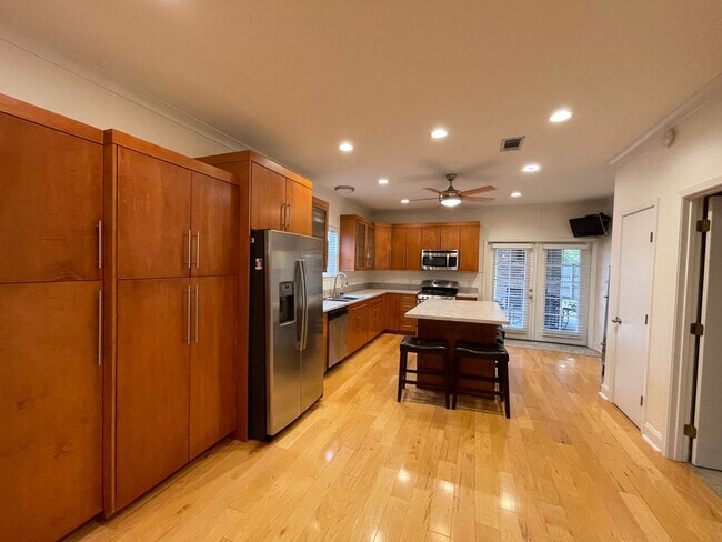 Foto del edificio - 3 Bedroom House in Port Allen