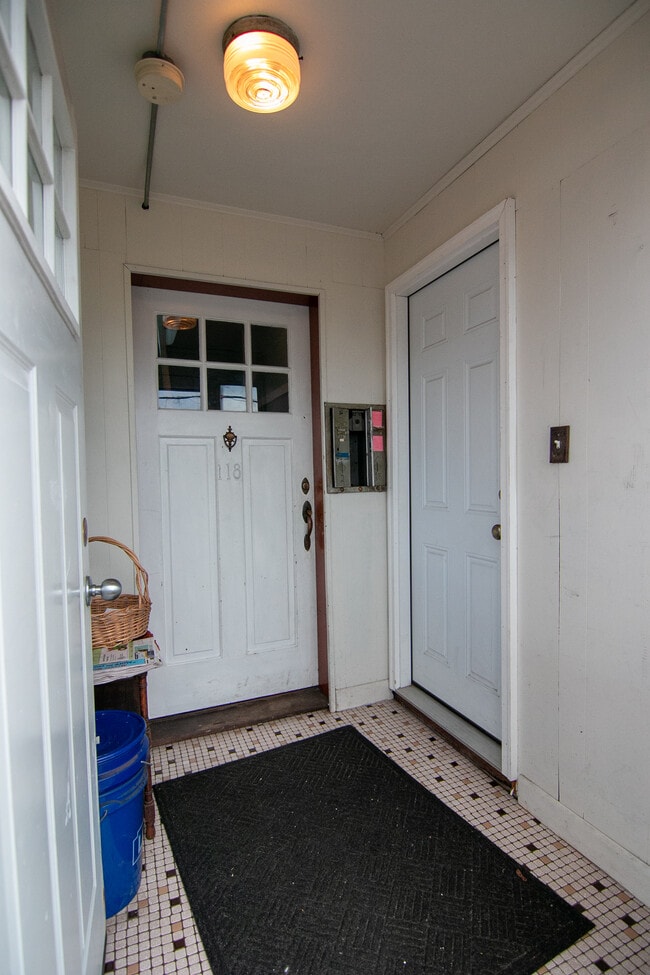 Foto del edificio - 118 Vine St