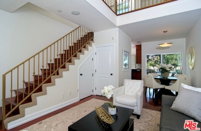 Foto del edificio - 2027 Beloit Ave