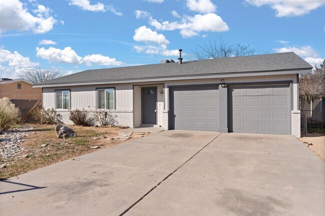 Building Photo - 417 Gaslight Ln SW