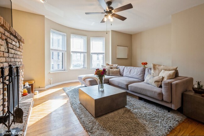 Foto del edificio - 2956 N Halsted St