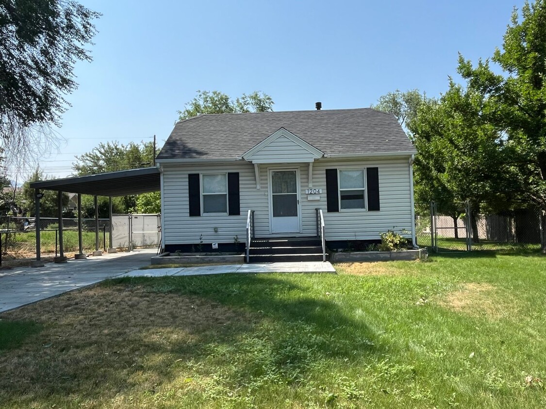 Primary Photo - Cute home located in Provo, Utah