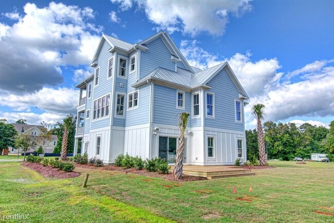 Building Photo - 7402 Nautica Yacht Club Dr