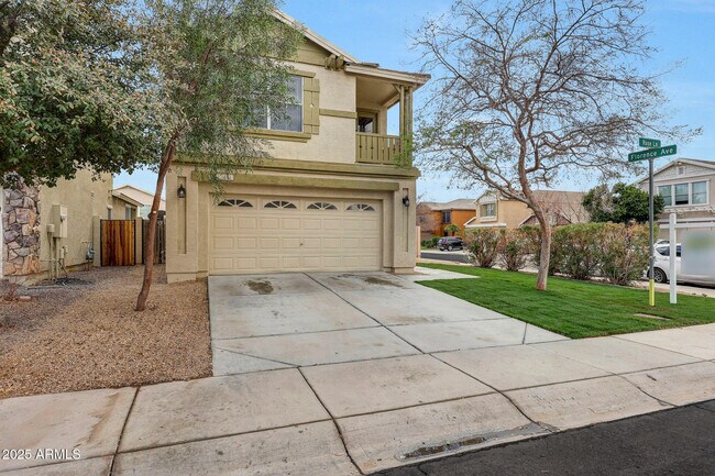 Building Photo - 13441 W Rose Ln