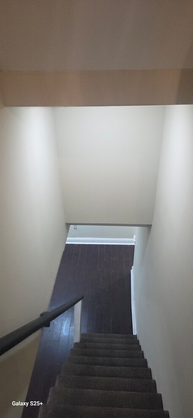 Foto del edificio - 215 E Walnut Park Dr