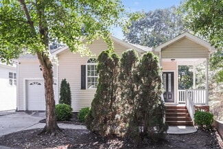 Building Photo - 1036 N Main St