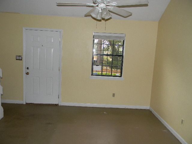 Building Photo - 926 South Lipona Road