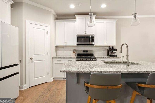 Foto del edificio - 1603 Glenivy