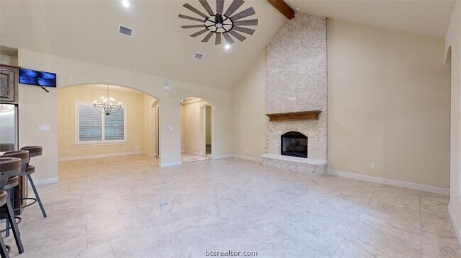Building Photo - 4310 Willowick Drive