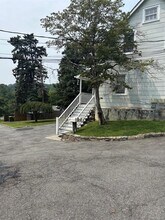 Building Photo - 245 Glenville Rd