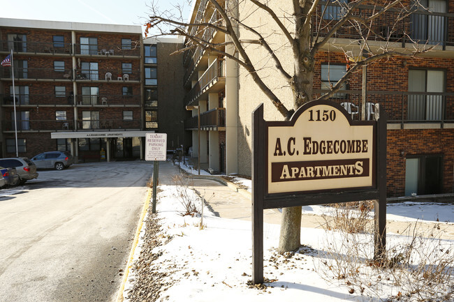 Building Photo - A.C. Edgecombe Apartments