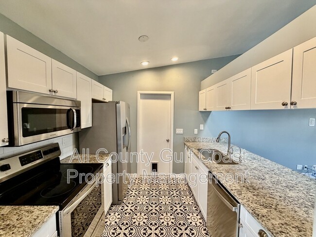 Building Photo - 8035 56th Ct E