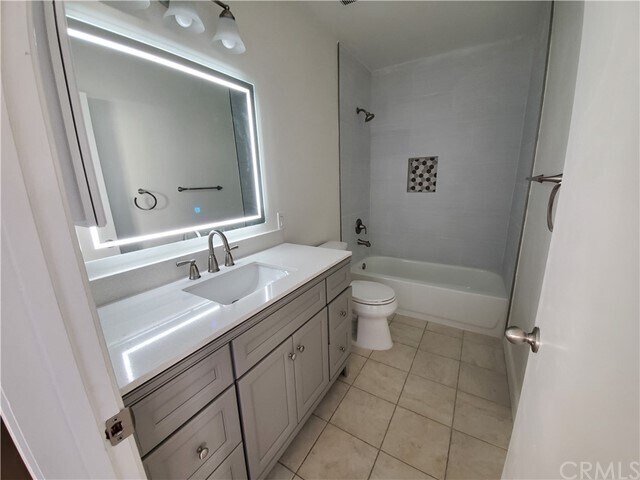 Foto del edificio - 27 Willow Tree Ln