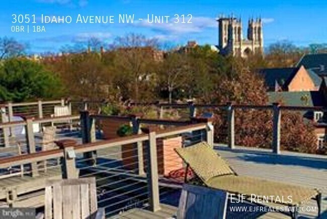 Foto del edificio - 3051 Idaho Ave NW