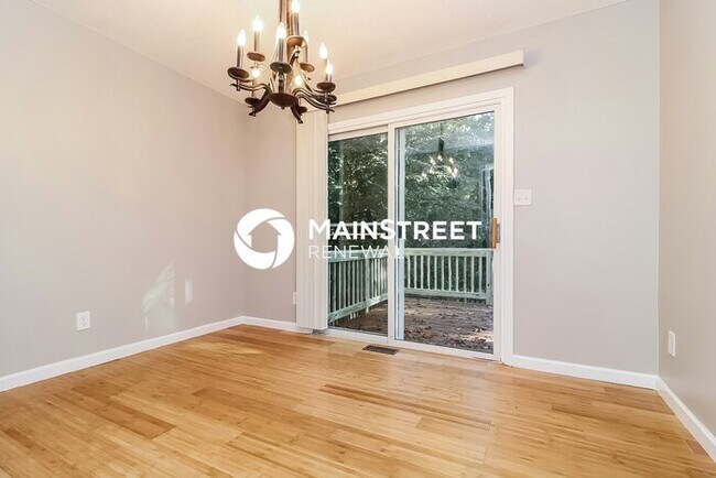 Building Photo - 3 Bedroom Pet-Friendly Home in Holly Springs, NC with Main Street Renewal