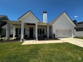 Building Photo - 618 Perfect Pl
