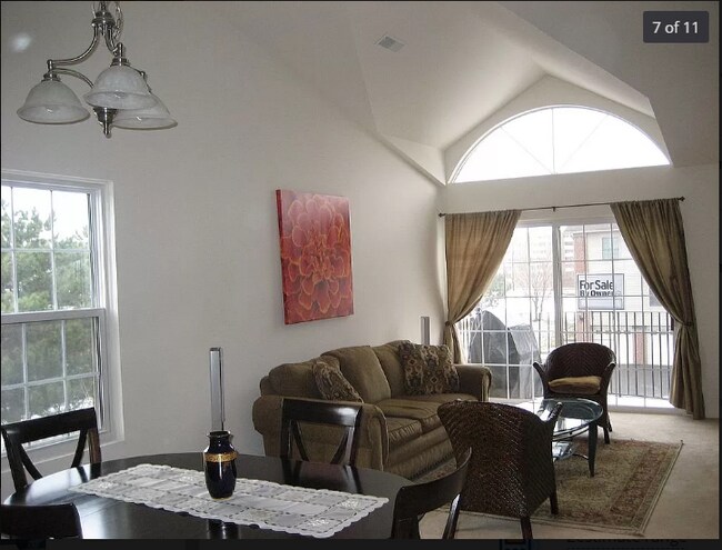 Foto del edificio - 2952 Signature Blvd