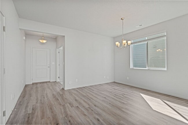 Building Photo - Stunning 3 Bed, 2.5 Bath Home in Spokane Valley!