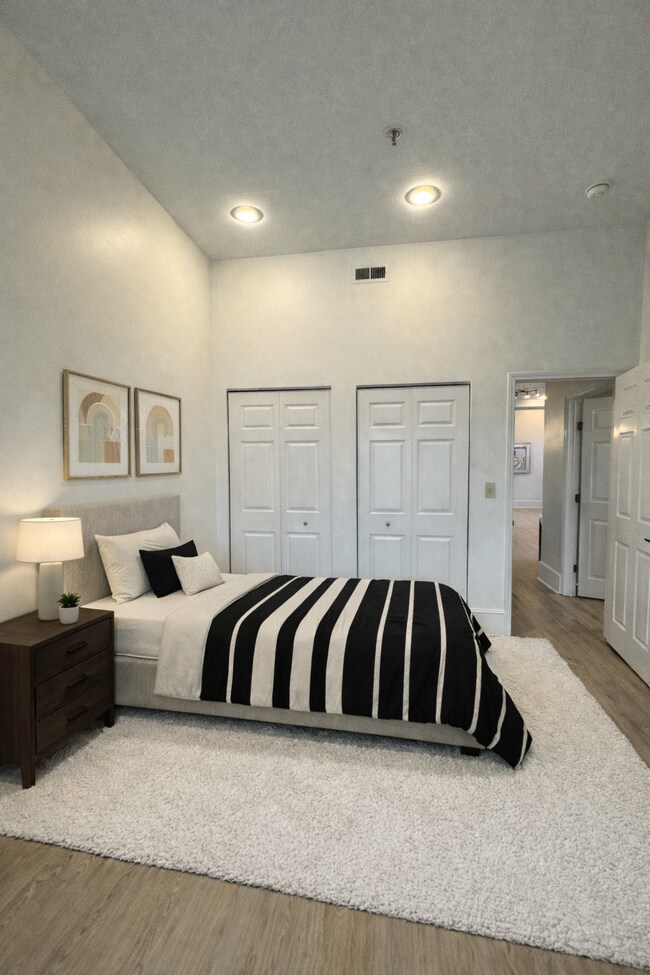 Foto del edificio - 803 E 6th St