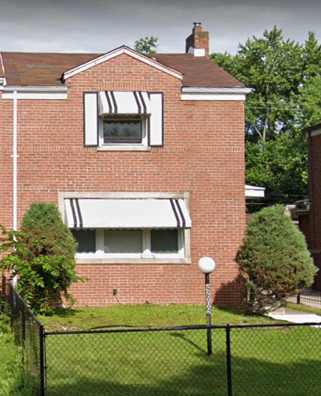 Building Photo - 9609 S Euclid Ave