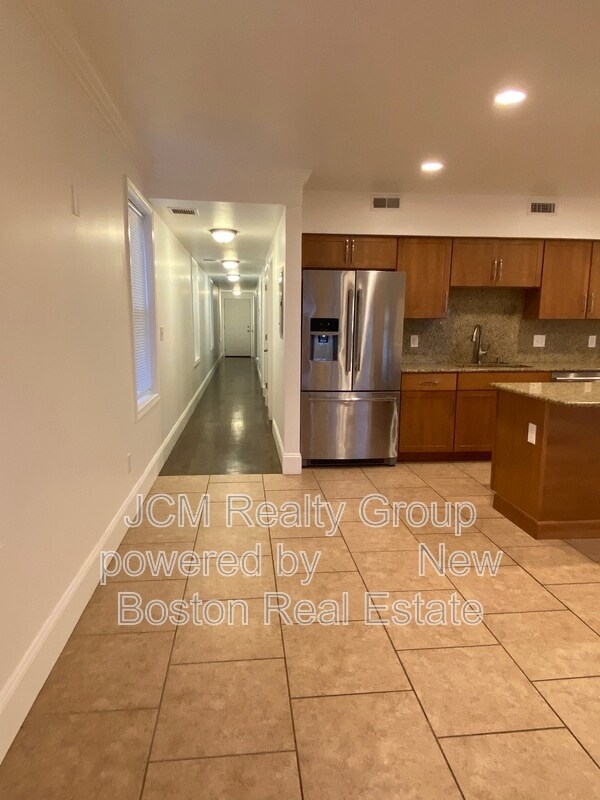 Foto del edificio - 373 Crescent Ave