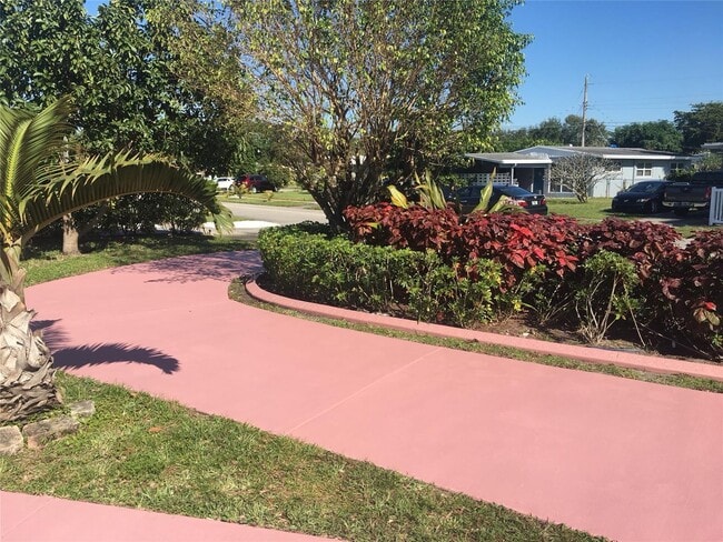 Photo - 720 N 66th Ter HOLLYWOOD, FL 33024 House